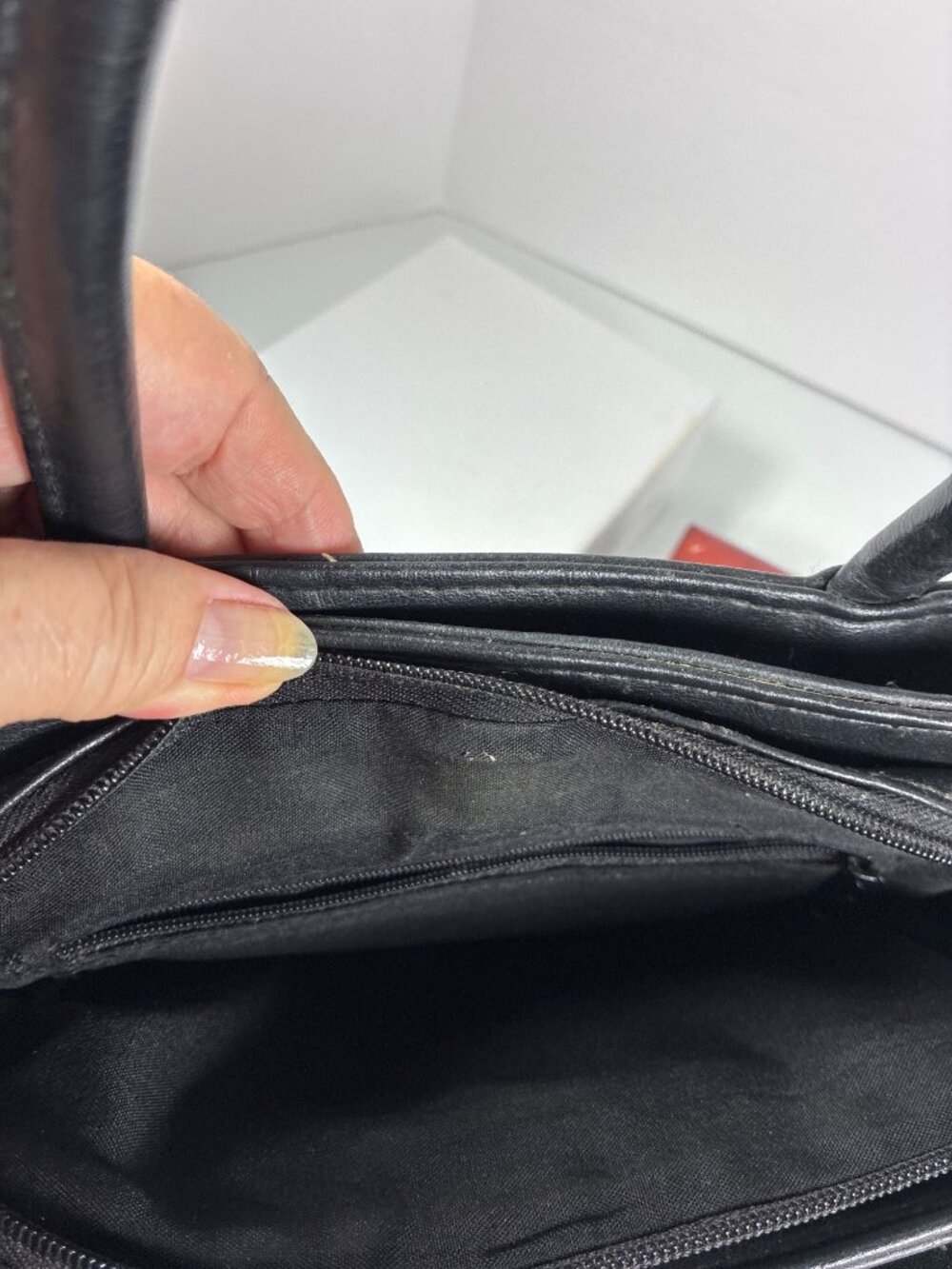Vintage Black Leather Organizer Handbag 8 Pocket Top Handle Purse Classic Grandm - Picture 7 of 10